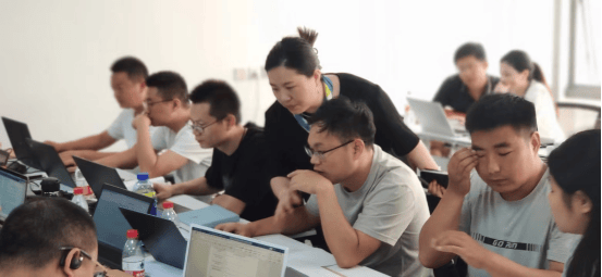 中級(jí)職稱申報(bào)條件不達(dá)標(biāo)？這些提升方法或許能幫到你